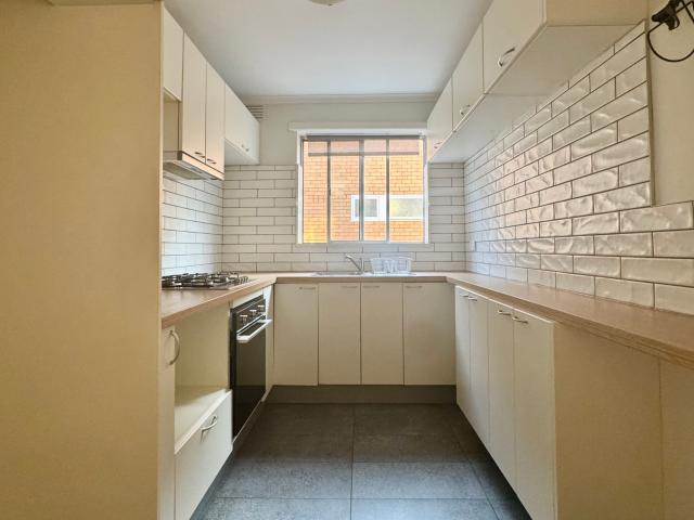 Apartment for rent in Elsternwick, Melbourne