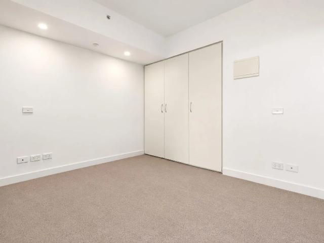 Apartment for rent in St Kilda, Melbourne