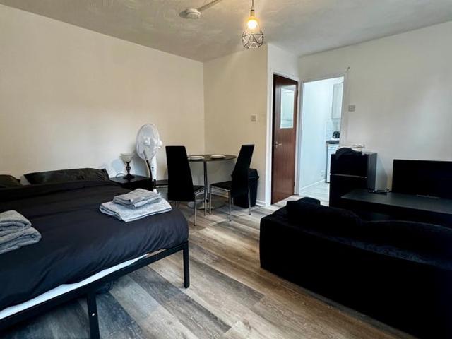 Apartment for rent in City Centre, Georgia