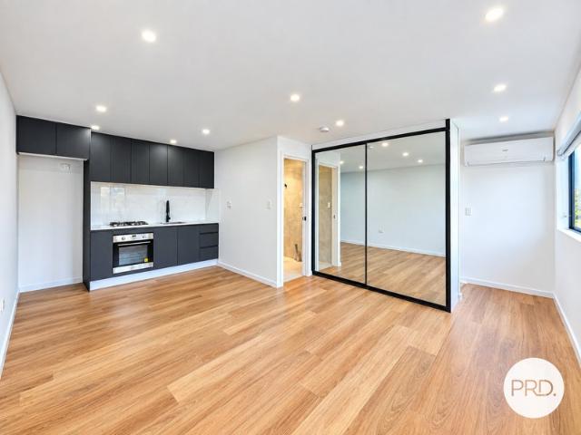 Granny Flat for rent in Denham Court, Sydney