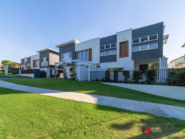 Townhouse for sale in Toombul, Queensland