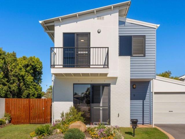 Townhouse for sale in Methul, Queensland