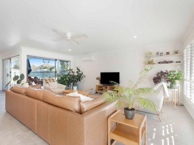 House for rent in Castaways Beach, Queensland