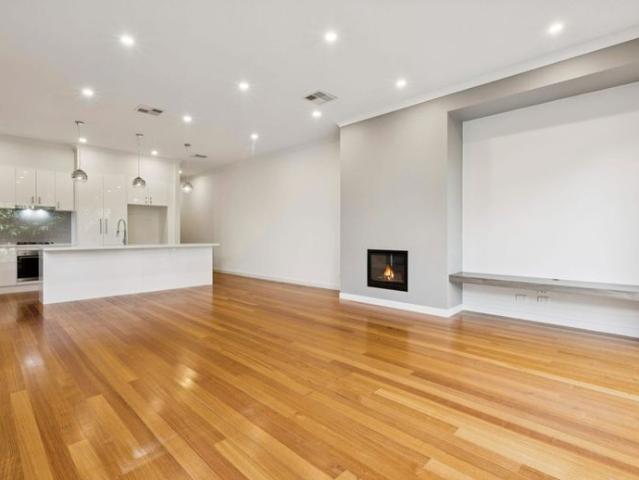Townhouse for rent in Camerons Creek, Victoria