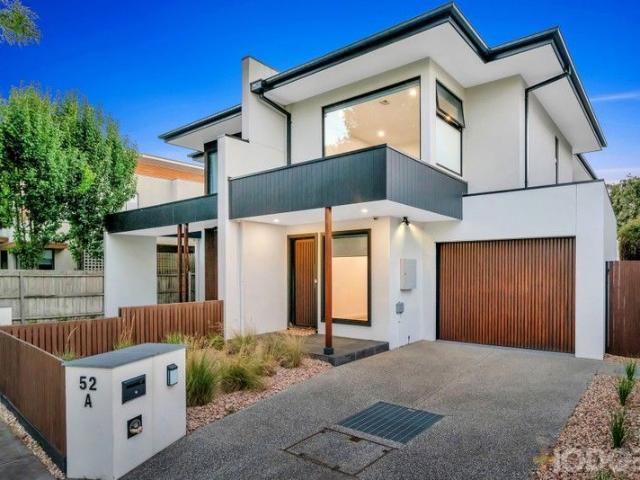 Townhouse for sale in Camerons Creek, Victoria