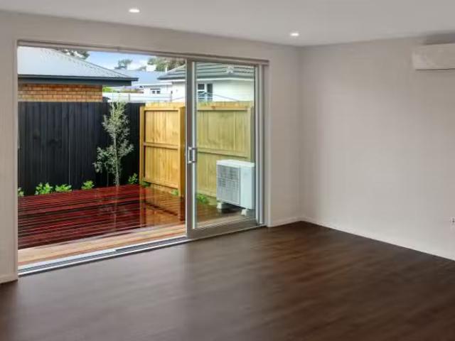 House for rent in Chaslands, Canterbury