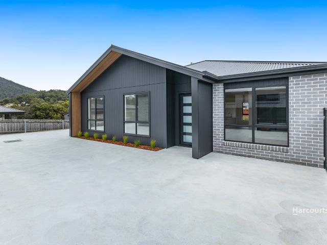 Villa for sale in Penguin, Tasmania