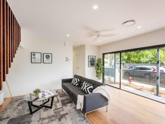 House for rent in Bulimba, Greater Brisbane