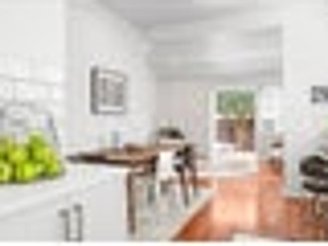 House for sale in Avondale