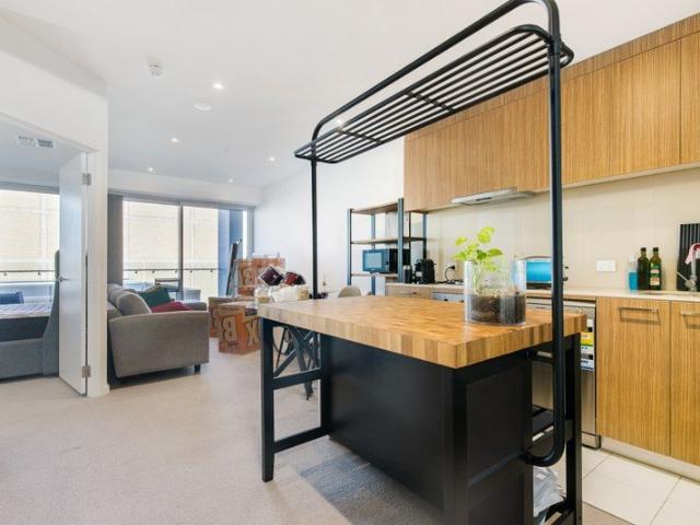 Apartment for rent in Adelaide