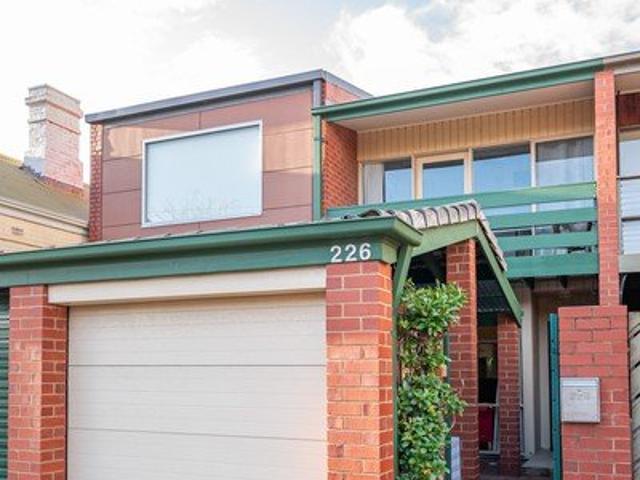 Townhouse for rent in Horseshoe Creek, South Australia
