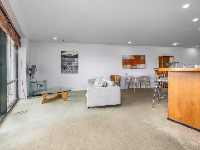 Apartment for rent in Newton, Auckland