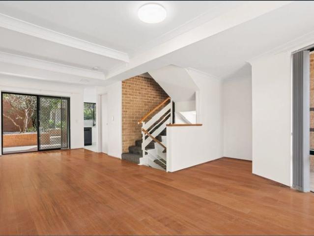 Townhouse for rent in Sydney, New South Wales