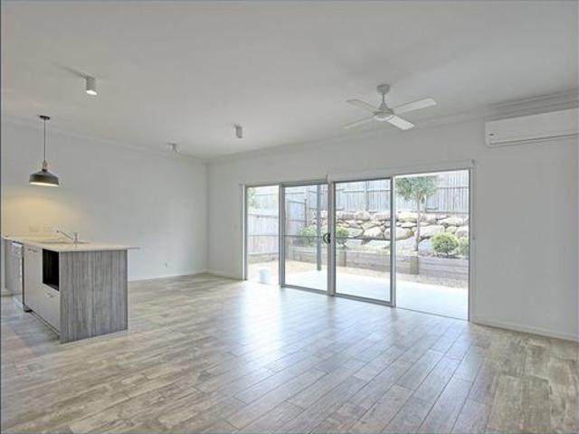 Townhouse for rent in Parkinson, Greater Brisbane