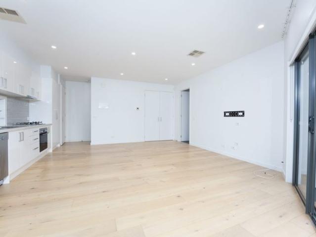 Townhouse for rent in Laburnum, Melbourne