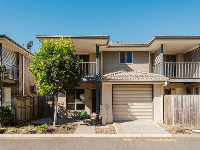 Townhouse for sale in Boondall