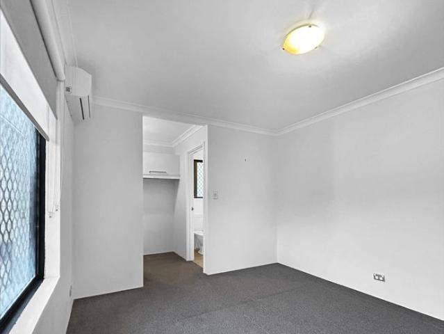 House for rent in High Wycombe, Western Australia