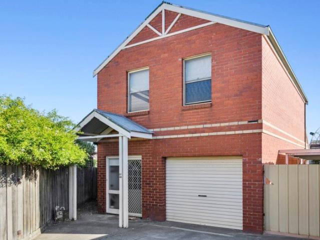 Townhouse for rent in Geelong West, Geelong