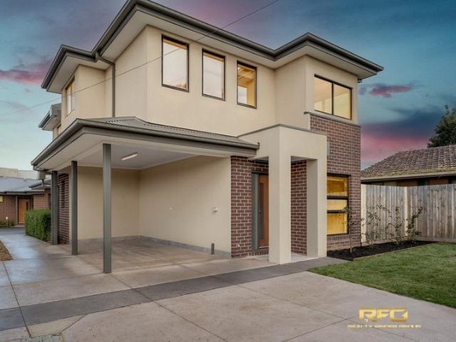 Townhouse for rent in Camerons Creek, Victoria