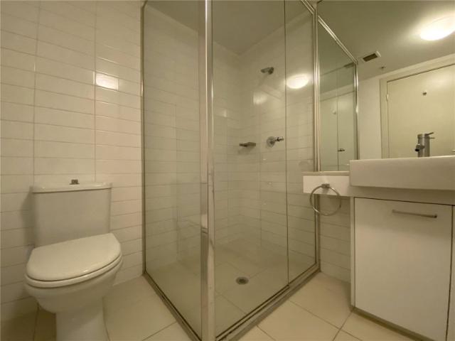 Apartment for rent in Docklands, Melbourne