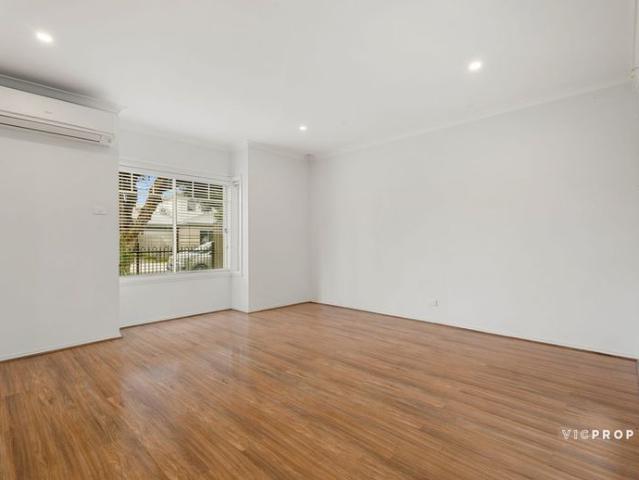 Townhouse for rent in Maidstone, Melbourne