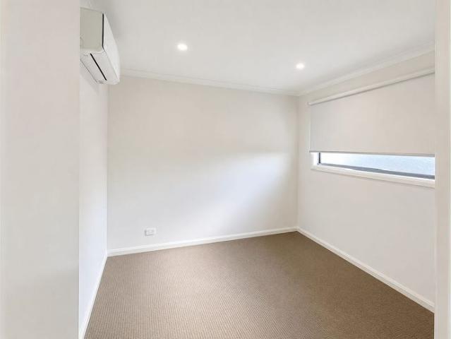 Townhouse for rent in Camerons Creek, Victoria