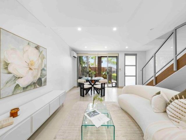 Townhouse for sale in Sydney, New South Wales