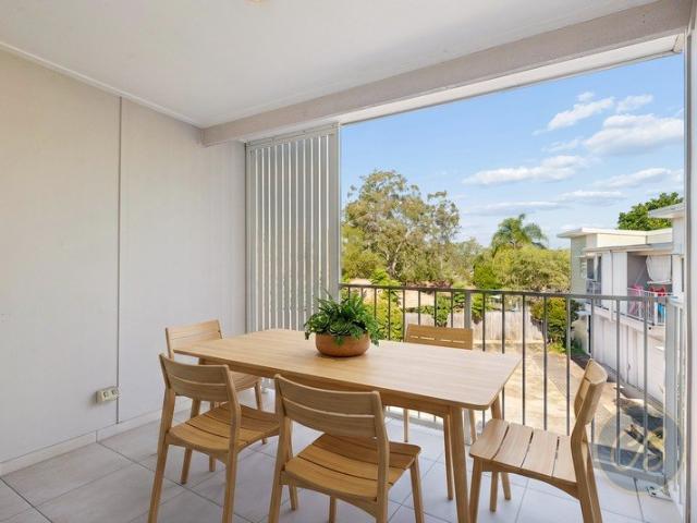 Townhouse for sale in Toombul, Queensland