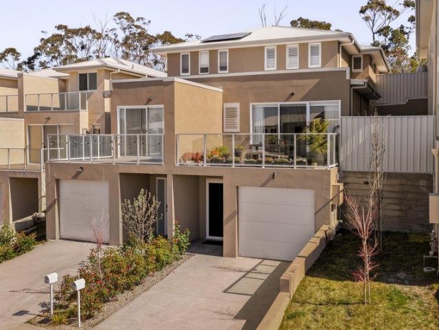 Townhouse for sale in Sydney, New South Wales