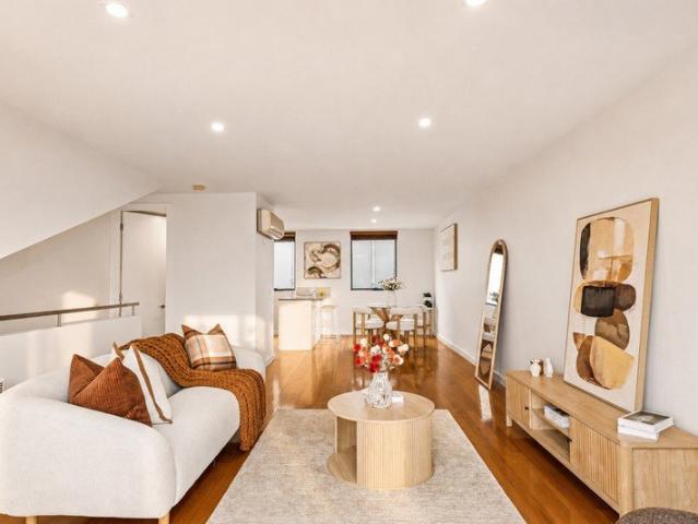 Townhouse for sale in Camerons Creek, Victoria