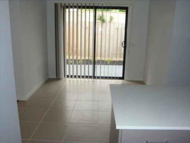 Townhouse for rent in Camerons Creek, Victoria