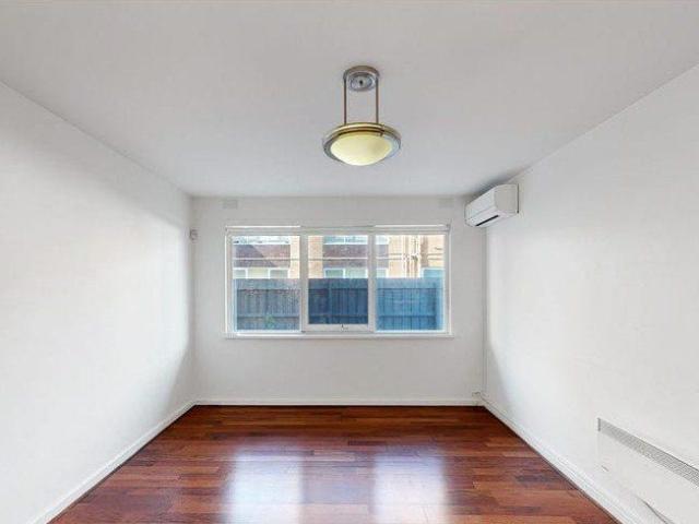Apartment for rent in Elwood, Melbourne
