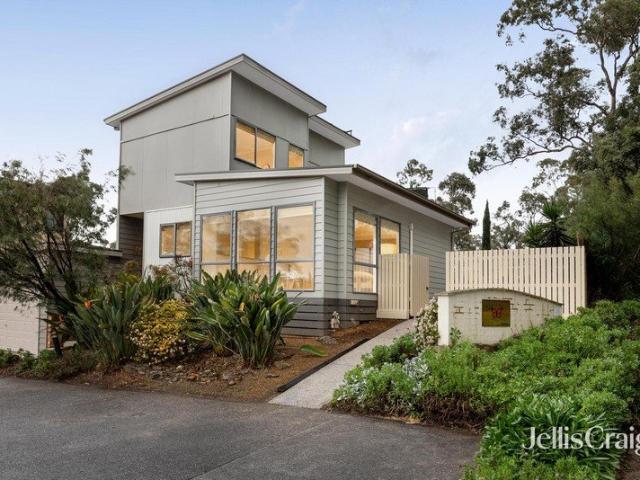 Townhouse for sale in Camerons Creek, Victoria