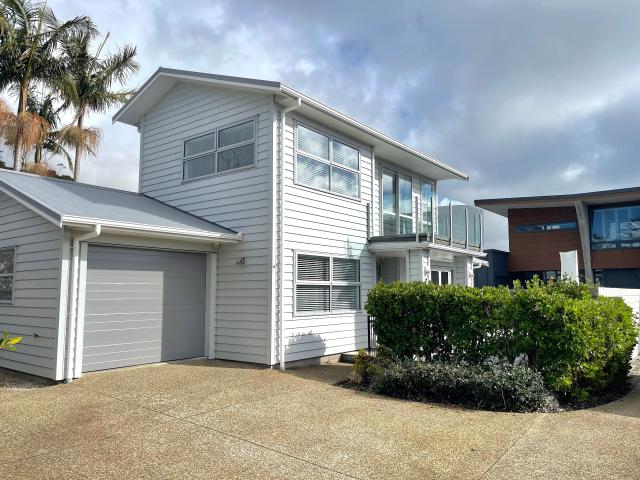 House for rent in Whangaparaoa