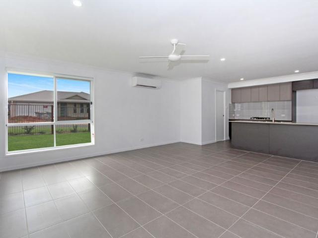House for rent in Thrumster, New South Wales