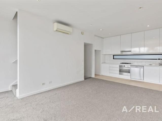 Townhouse for rent in Camerons Creek, Victoria