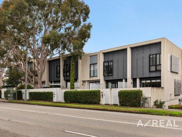 Townhouse for rent in Burwood, Melbourne