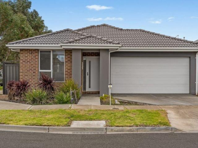 House for rent in Cornerstone, Melbourne