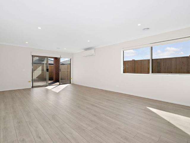 Apartment for rent in Beveridge, Victoria