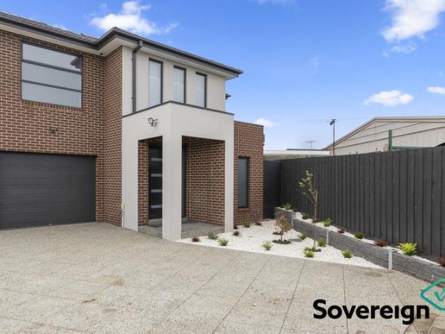 Townhouse for rent in Narre Warren, Melbourne
