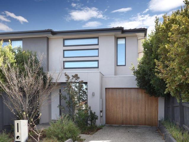 Townhouse for rent in Camerons Creek, Victoria