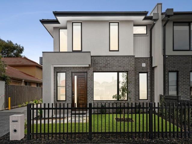 Townhouse for sale in Camerons Creek, Victoria