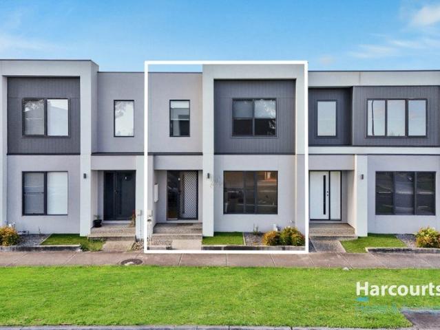 Townhouse for sale in Tulliallan, Melbourne