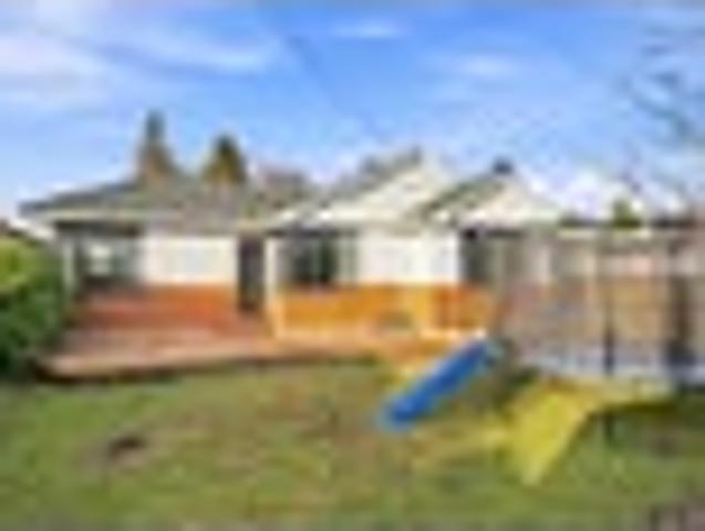 House for sale in Otakou