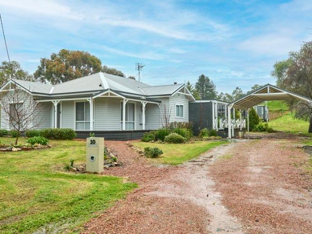 House for rent in Heathcote, Victoria