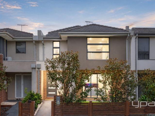 Townhouse for sale in Featherbrook, Melbourne
