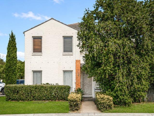Duplex for sale in Sydney, New South Wales