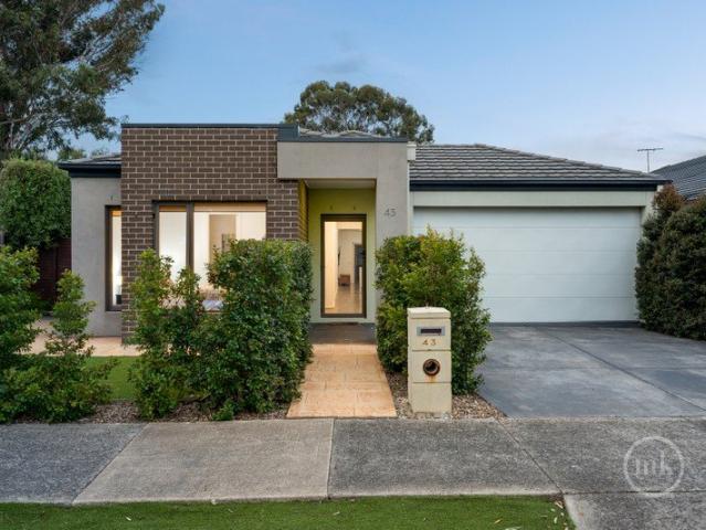 House for sale in Camalda, Melbourne