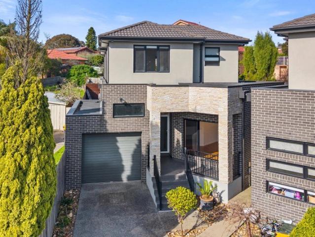 Townhouse for rent in Mulgrave, Melbourne