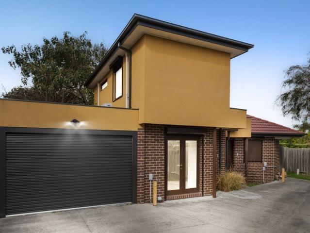 Townhouse for sale in Camerons Creek, Victoria